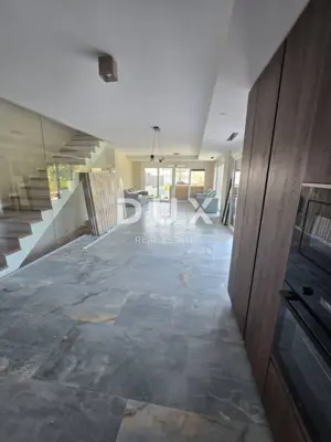 Villa 254,6 m², Poreč - am Meer und mit Meerblick - 3