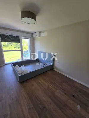Villa 254,6 m², Poreč - am Meer und mit Meerblick - 10