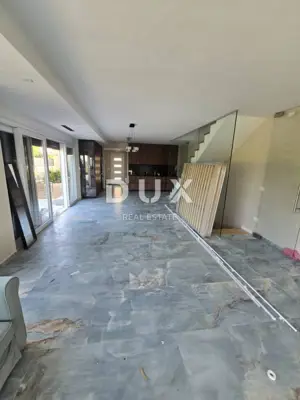 Villa 254,6 m², Poreč - am Meer und mit Meerblick - 4