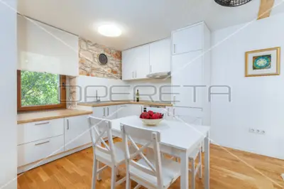 Semi-detached house 140 m², Šišan - quiet location near the sea - 9