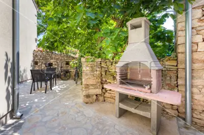 Semi-detached house 140 m², Šišan - quiet location near the sea - 14