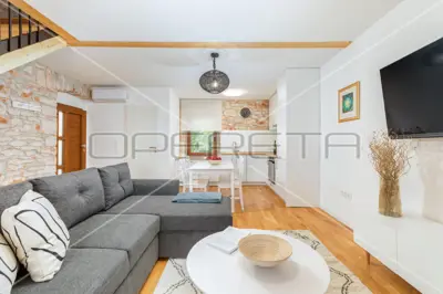 Semi-detached house 140 m², Šišan - quiet location near the sea - 6