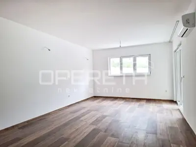 Stan 101 m², Čiovo - prvi red do mora - 8