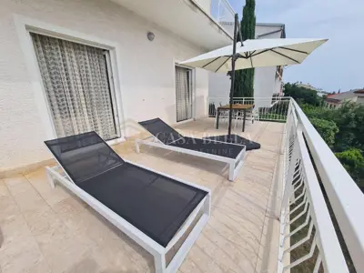 Kuća 300 m², Dramalj - 120 m do mora i plaže - 20