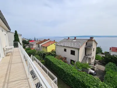 Kuća 300 m², Dramalj - 120 m do mora i plaže - 2