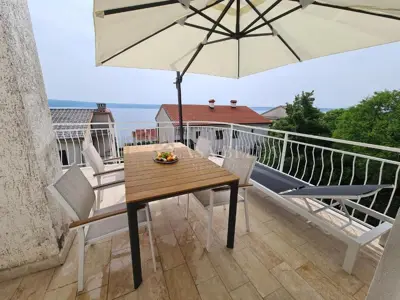 Kuća 300 m², Dramalj - 120 m do mora i plaže