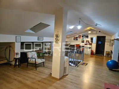 Haus 412 m², Novalja - 5 Wohneinheiten und Parkplatz - 19