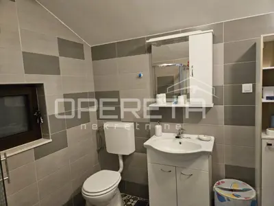 Haus 412 m², Novalja - 5 Wohneinheiten und Parkplatz - 17