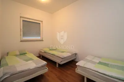 Stan 74 m², Dražice - prizemlje, terasa i parkirno mjesto - 12