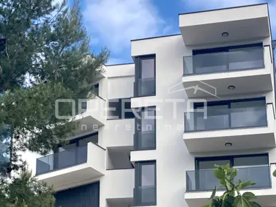 Stan, Primošten, 2 sobe, balkon i pogled na more - 4