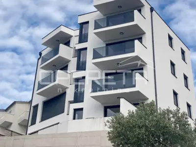 Stan, Primošten, 2 sobe, balkon i pogled na more - 7