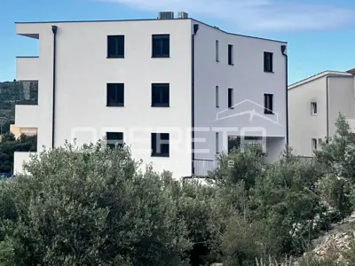 Stan, Primošten, 2 sobe, balkon i pogled na more - 8