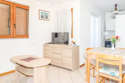 New apartment with parking in a prime location - 3