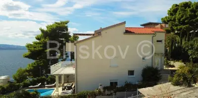 Kuća 294 m², Medići - 50 m od mora i plaže - 21