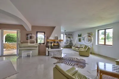 Brač, Splitska 2 kuće, bazen, okućnica 1000 m², 150m od mora - 9