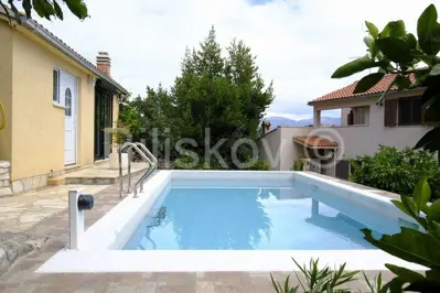 Brač, Splitska 2 kuće, bazen, okućnica 1000 m², 150m od mora - 2