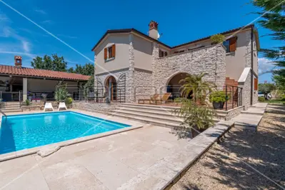 Villa 226 m², Svetvinčenat - pool and landscaped garden - 3