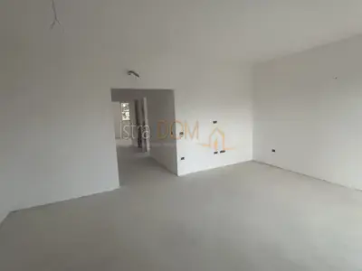 Stan 70 m², Ližnjan - 2 spavaće sobe i terasa - 6