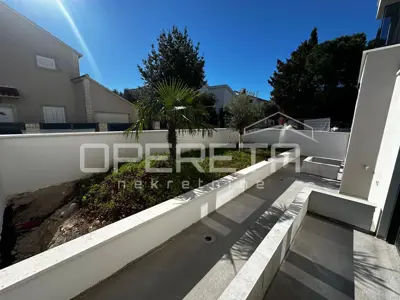 89 m² apartment in a new building with a pool, garden and garage parking space - Okrug Gornji - 9
