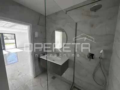 89 m² apartment in a new building with a pool, garden and garage parking space - Okrug Gornji - 7