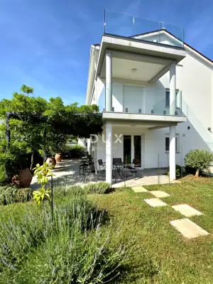 Haus zum Kauf in Poreč, 125,8 m² - 2