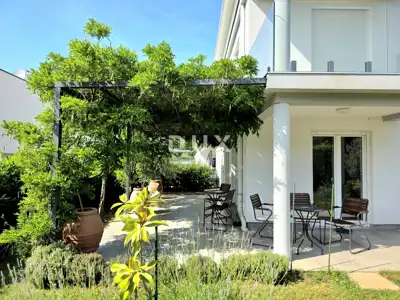 Haus zum Kauf in Poreč, 125,8 m² - 3