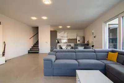 House for sale in Porat i Vantačići, 146 m² - 17
