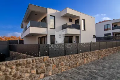 House for sale in Porat i Vantačići, 146 m²