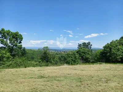 Poreč, okolica, zemljište sa građevinskom dozvolom - 2