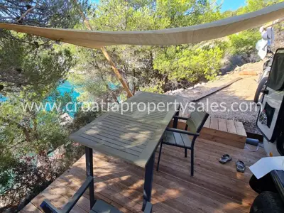 Landwirtschaftsfläche 4.700 m², Otok Hvar - erste Reihe zum Meer - 2