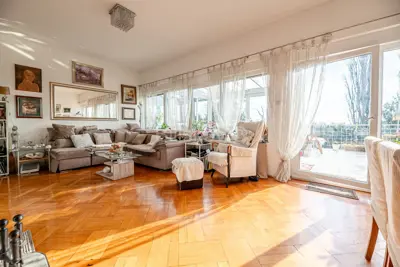 Zu verkaufen, Zagreb, Pantovčak, Doppelhaushälfte, 8 VPM, Garten