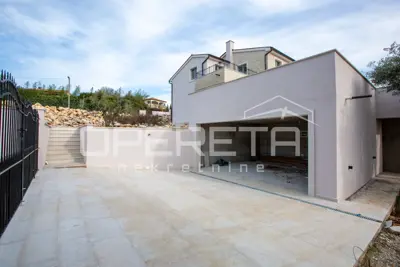 House for sale in Sveti Lovreč, 210 m² - 3