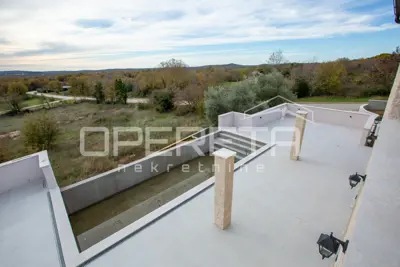 House for sale in Sveti Lovreč, 210 m² - 16