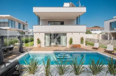 Vila 151 m², Vrsar-Funtana, bazen i okućnica - 2