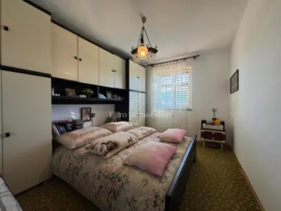 Kuća 277 m², Labin - mirna okućnica 4.741 m² - 10