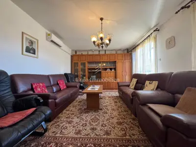 Kuća 277 m², Labin - mirna okućnica 4.741 m² - 3