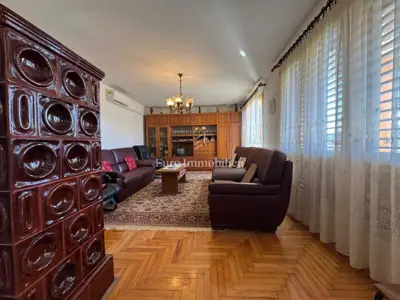 Kuća 277 m², Labin - mirna okućnica 4.741 m² - 5