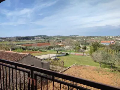 Haus zum Kauf in Škatari, 300 m² - 9