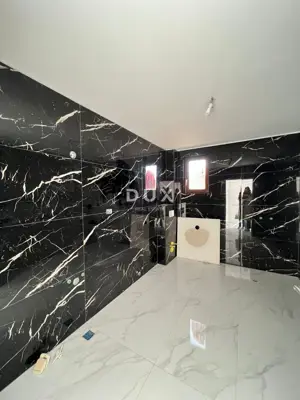 Stan 81,6 m², Poreč - renoviran, okućnica i parking - 14