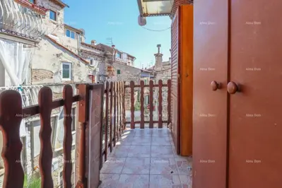 Prekrasan stan u Rovinju – 55 m², dvokatni, s pogledom na stari grad