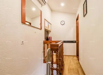 Prekrasan stan u Rovinju – 55 m², dvokatni, s pogledom na stari grad - 17