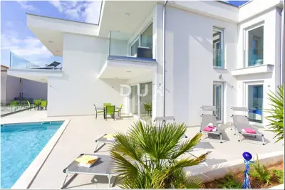 Apartment 83 m², Linardići - panoramic sea views - 6