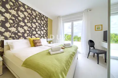 Apartment 83 m², Linardići - panoramic sea views - 3