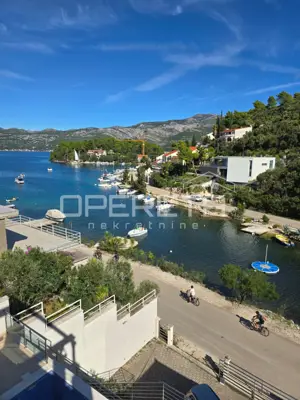 Vila 4 spavaće sobe, Žrnovo na Korčuli, prvi red do mora - 15