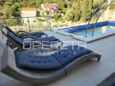 Vila 4 spavaće sobe, Žrnovo na Korčuli, prvi red do mora - 6