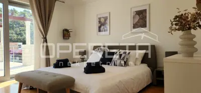 Vila 4 spavaće sobe, Žrnovo na Korčuli, prvi red do mora - 9