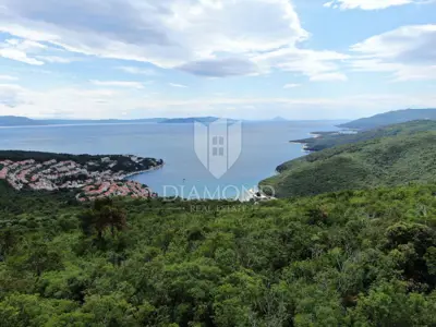 Rabac, kompleks poljoprivrednog zemljišta na odličnoj lokaciji sa pre