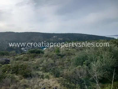 Grundstück 15.800 m², Otok Brač - nahe am Meer - 4