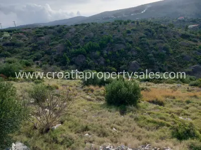 Grundstück 15.800 m², Otok Brač - nahe am Meer - 8