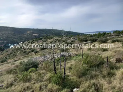 Grundstück 15.800 m², Otok Brač - nahe am Meer - 6
